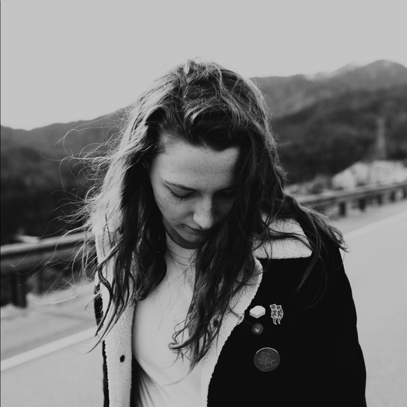 Meet your Posher, Robin - Picture 1 of 1